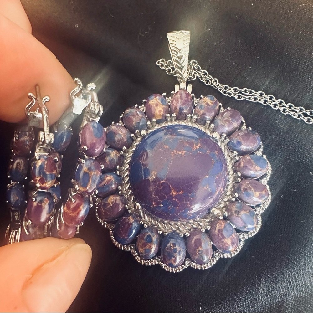 Purple Mojave Howlite Lrg Round Floral Pendant Necklace & matching Hoop Earrings